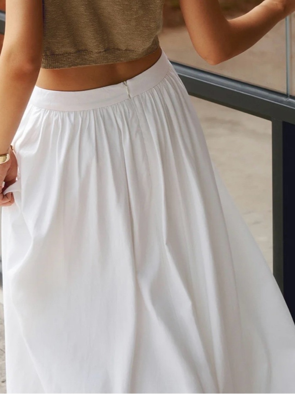 Commense White Maxi Skirt Flowy Elegant- Dress it dress it down - Picture 2 of 7